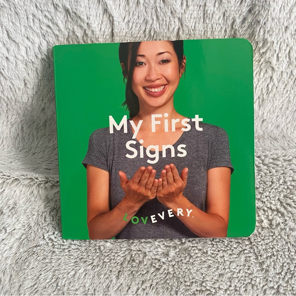 LOVEVERY My First Signs Book